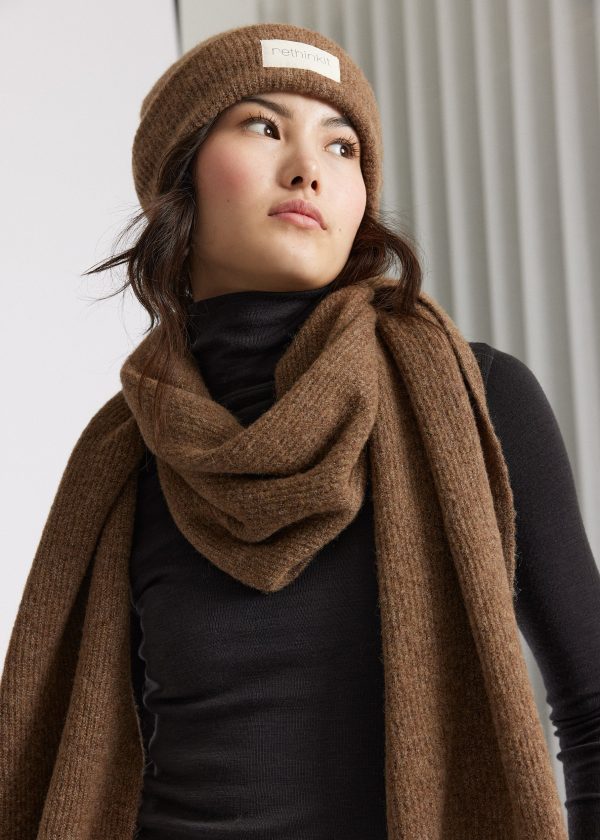 Knitted Wool Wide Scarf SNUG - warm melange brown Jetzt online – Bild 5